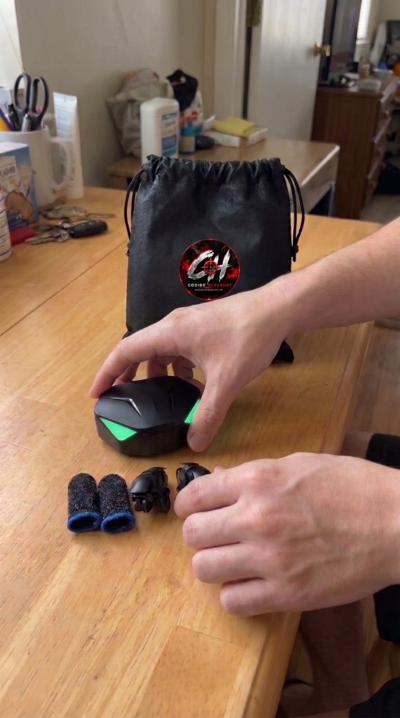 Unboxing real Combo Gamer Código Headshot - Mateo R.
